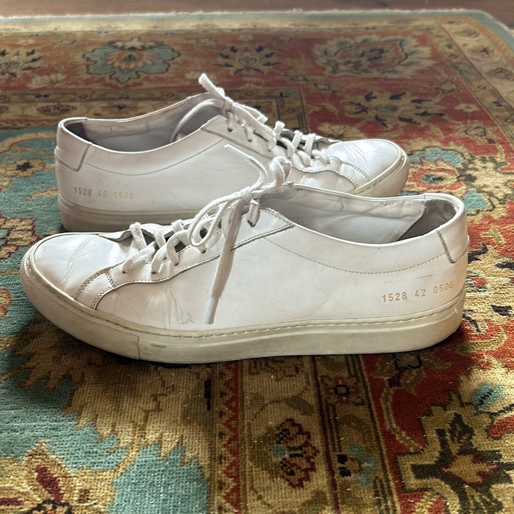 Common Projects - Size 9 - Picture 3 of 3